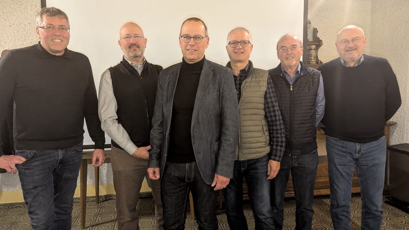 neuer%20Vorstand%20kleines%20Format neuer%20Vorstand%20kleines%20Format